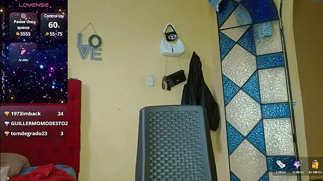 Snapshot of cristinamontiel chatting on 02-05-25, 07:10 cristinamontiel online show from 02-05-25, 07:10