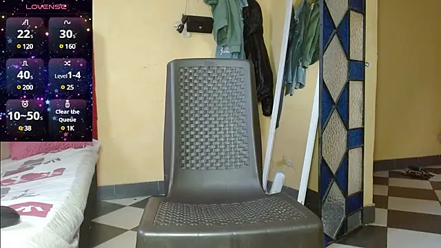 Snapshot of cristinamontiel chatting on 02-15-25, 02:33 cristinamontiel online show from 02-15-25, 02:33