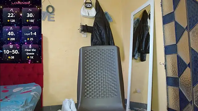 Snapshot of cristinamontiel chatting on 02-27-25, 02:32 cristinamontiel online show from 02-27-25, 02:32