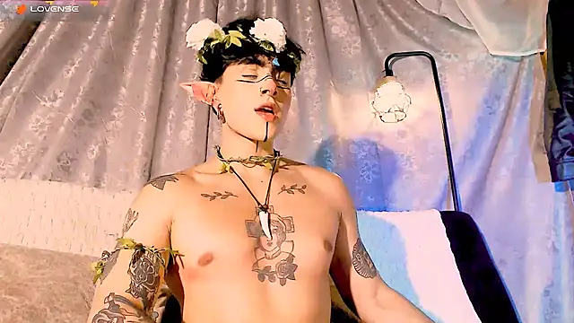 Mathew stardust online show from 10-21-25, 01:50