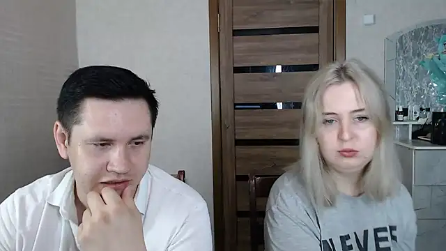 Kristy-Max online show from 03-17-25, 05:27