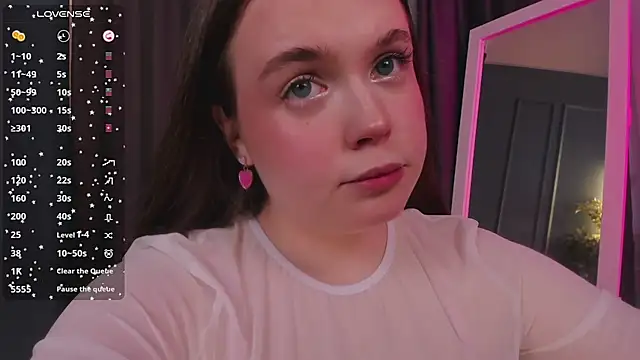 Snapshot of SunnyRisha chatting on 01-28-25, 01:05 SunnyRisha online show from 01-28-25, 01:05