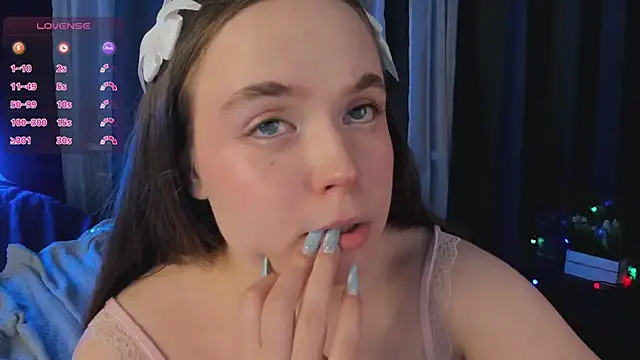 Snapshot of SunnyRisha chatting on 02-08-25, 07:49 SunnyRisha online show from 02-08-25, 07:49