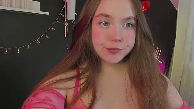 Snapshot of SunnyRisha chatting on 02-14-25, 06:34 SunnyRisha online show from 02-14-25, 06:34