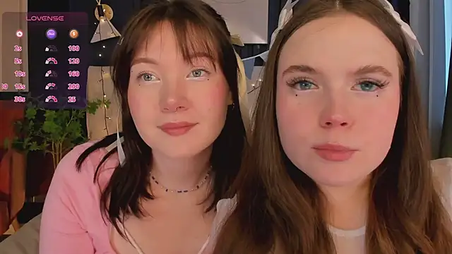 Snapshot of SunnyRisha chatting on 03-15-25, 06:03 SunnyRisha online show from 03-15-25, 06:03