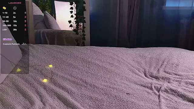 Snapshot of SunnyRisha chatting on 09-12-25, 05:29 SunnyRisha online show from 09-12-25, 05:29