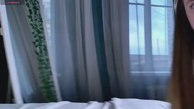 Snapshot of SunnyRisha chatting on 09-22-25, 05:09 SunnyRisha online show from 09-22-25, 05:09