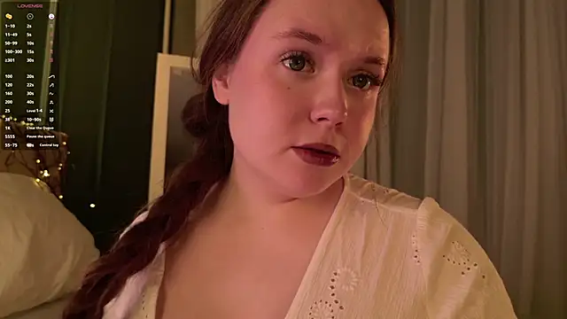 Snapshot of SunnyRisha chatting on 11-17-25, 05:13 SunnyRisha online show from 11-17-25, 05:13