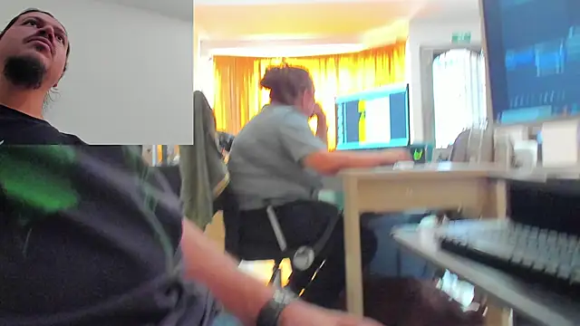 webothtwo online show from 10-02-25, 05:42