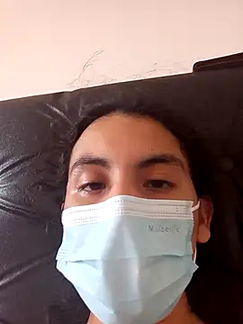 Snapshot of FKF2004 chatting on 09-17-25, 07:26 FKF2004 online show from 09-17-25, 07:26