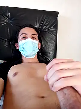 Snapshot of FKF2004 chatting on 09-24-25, 08:45 FKF2004 online show from 09-24-25, 08:45