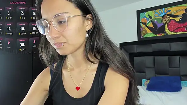 tatiana valencia online show from 03-12-25, 12:04