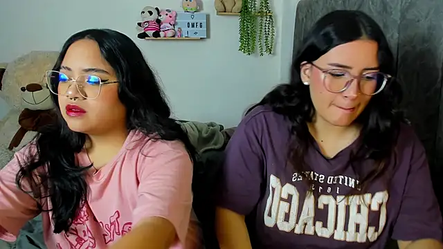 Snapshot of maddie-and-chelsea- chatting on 10-02-25, 11:06 maddie-and-chelsea- online show from 10-02-25, 11:06