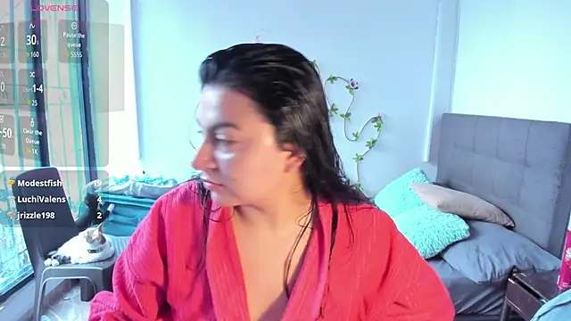 Judychase2 online show from 10-30-25, 01:01