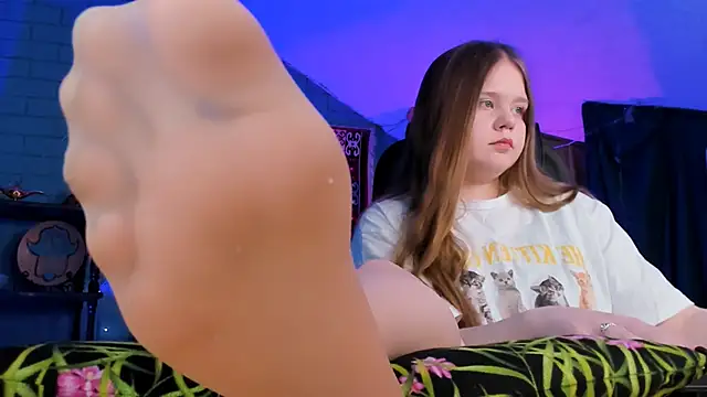 footfetish baby online show from 03-05-26, 04:58