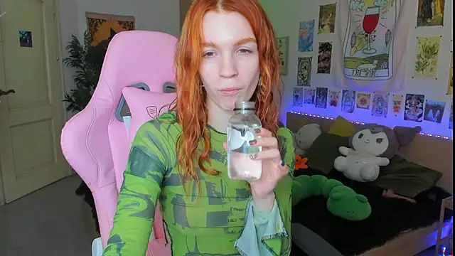 Sunny Elly online show from 03-17-25, 06:07