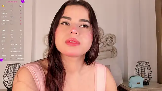 Victoria vallejo  online show from 03-21-25, 11:33