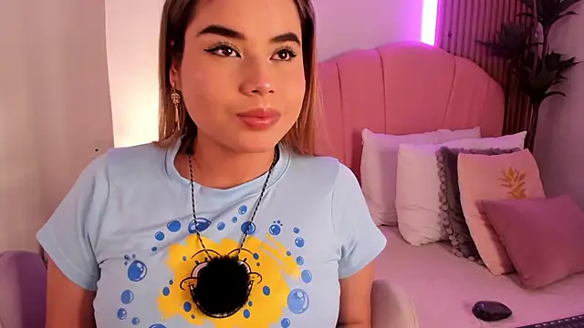 Victoria vallejo  online show from 02-21-26, 11:44