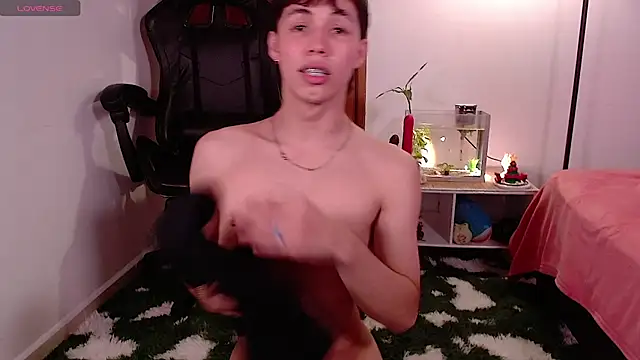 angel bless19 online show from 12-16-24, 10:56