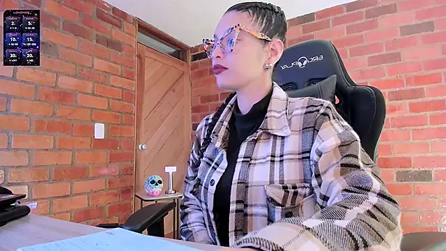 paulinabarnett- online show from 01-11-25, 12:55