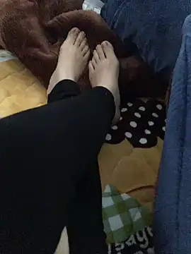 Lona Lina online show from 12-18-24, 07:58