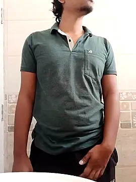 Snapshot of Long_Laster chatting on 01-15-25, 03:43 Long Laster online show from 01-15-25, 03:43