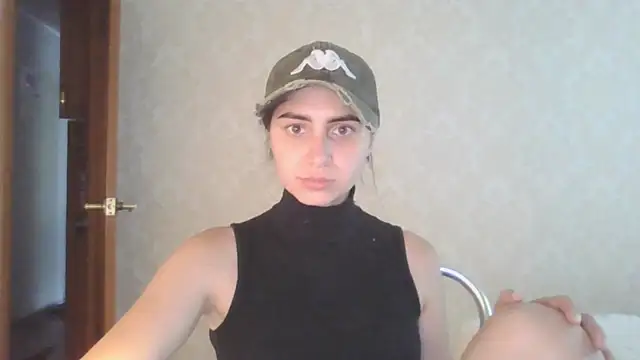 Snapshot of Kashtanka_ chatting on 07-06-26, 08:33 Kashtanka online show from 07-06-26, 08:33