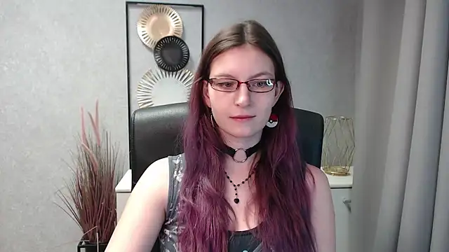 emmaxDelight online show from 12-22-24, 02:38