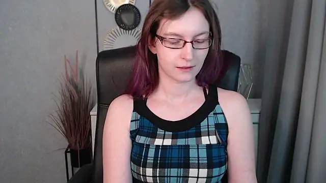 emmaxDelight online show from 01-29-25, 09:33