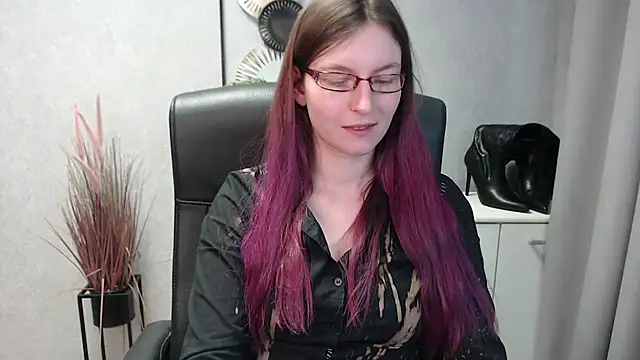 emmaxDelight online show from 02-01-25, 10:37