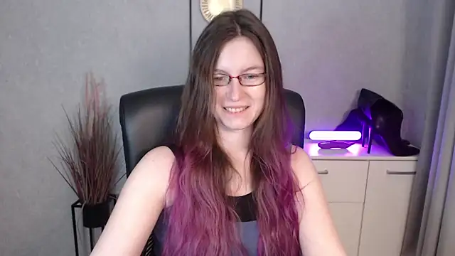 emmaxDelight online show from 12-23-25, 06:22