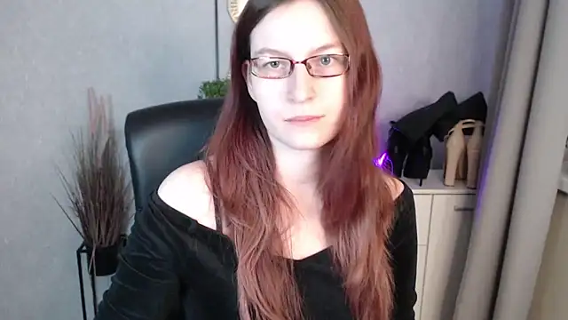 emmaxDelight online show from 02-25-26, 08:02