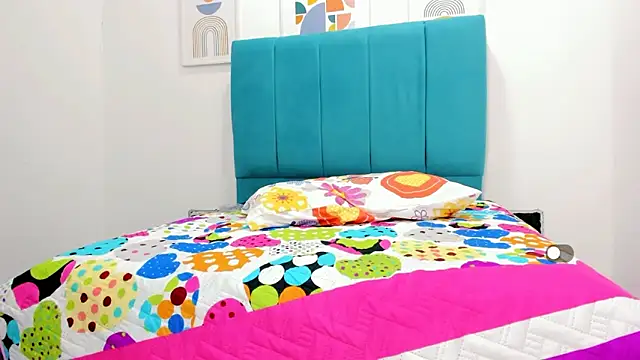 victoria love89 online show from 03-02-25, 05:44