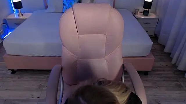 zoe jones13 online show from 01-10-26, 03:08