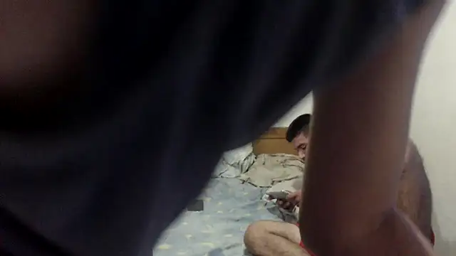 Snapshot of KateAndSimon chatting on 01-05-25, 05:30 KateAndSimon online show from 01-05-25, 05:30