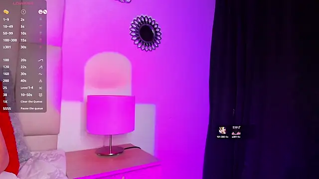 Snapshot of Mia_ross16 chatting on 01-07-25, 01:17 Mia ross16 online show from 01-07-25, 01:17