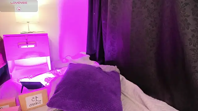 Snapshot of Mia_ross16 chatting on 01-29-25, 07:11 Mia ross16 online show from 01-29-25, 07:11