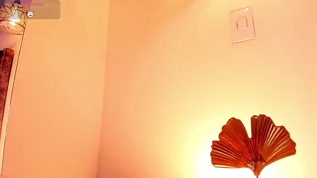 Snapshot of Mia_ross16 chatting on 02-09-25, 06:58 Mia ross16 online show from 02-09-25, 06:58