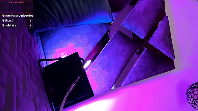 Snapshot of Mia_ross16 chatting on 03-01-25, 10:21 Mia ross16 online show from 03-01-25, 10:21