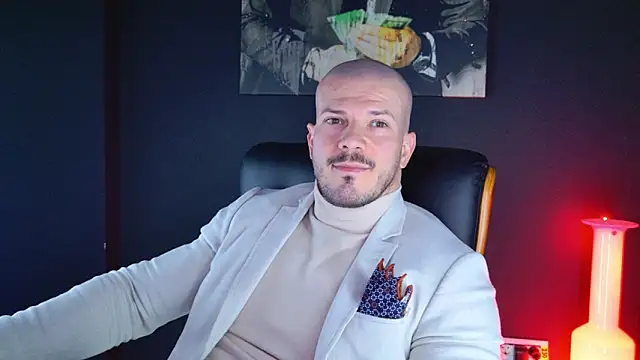 Snapshot of AngeloEric chatting on 12-11-24, 01:28 AngeloEric online show from 12-11-24, 01:28