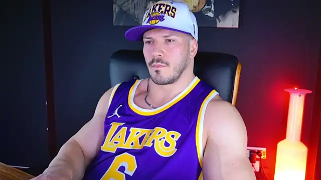 Snapshot of AngeloEric chatting on 12-12-24, 04:21 AngeloEric online show from 12-12-24, 04:21