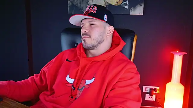 Snapshot of AngeloEric chatting on 12-13-24, 02:38 AngeloEric online show from 12-13-24, 02:38