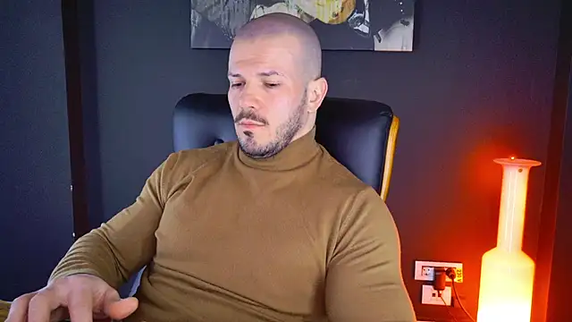 Snapshot of AngeloEric chatting on 01-22-25, 11:01 AngeloEric online show from 01-22-25, 11:01