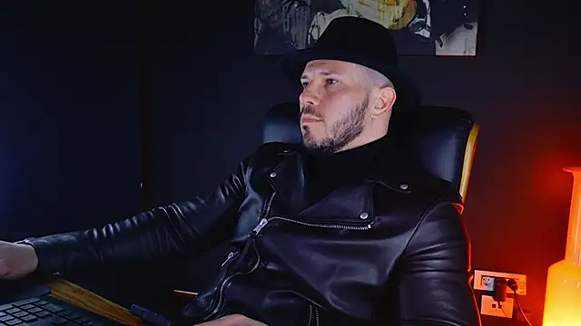 Snapshot of AngeloEric chatting on 03-21-25, 04:51 AngeloEric online show from 03-21-25, 04:51