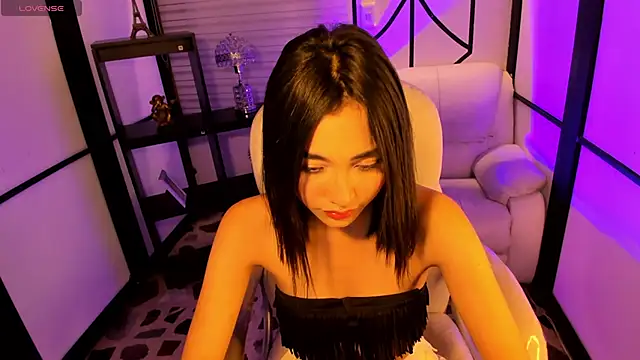 Snapshot of lilithTeen1_ chatting on 12-21-24, 07:35 lilithTeen1 online show from 12-21-24, 07:35