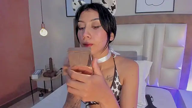 Snapshot of MelissaFoxx chatting on 06-06-26, 12:10 MelissaFoxx online show from 06-06-26, 12:10