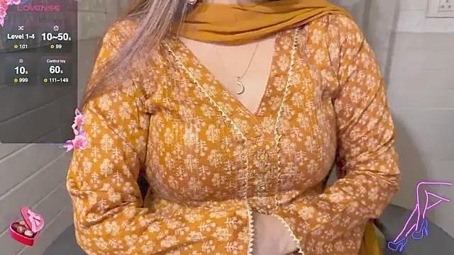 Your Sassy Goddess online show from 04-10-26, 06:12