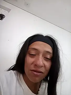 Snapshot of loren3124 chatting on 04-21-26, 05:06 loren3124 online show from 04-21-26, 05:06