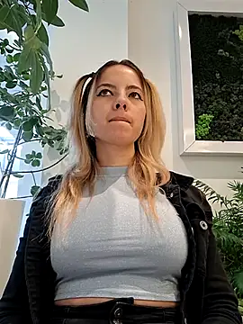 allinqueen online show from 02-23-25, 01:21