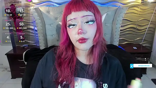 toky doll online show from 02-06-25, 08:34